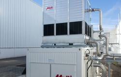 Containerkühlanlage mit Kühlturm MC900, Schaumaplast Nossen